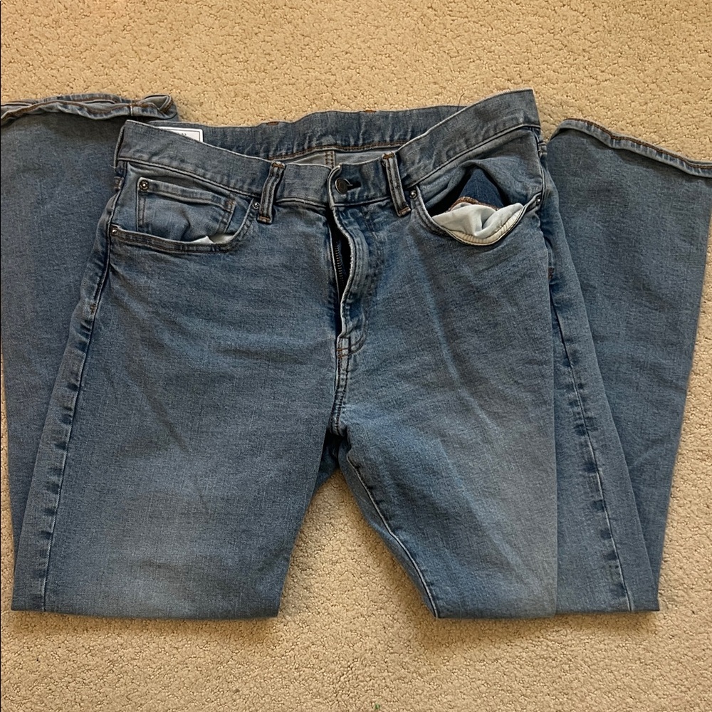 GAP Relaxed Fit Men's Jeans in Blue